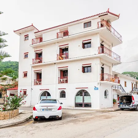 Apartmanhotel For 2 By Alecos *